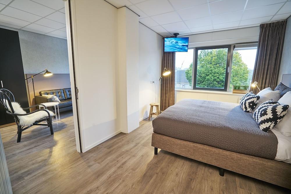 Amrath Apart-Hotel Schiphol Badhoevedorp Eksteriør billede